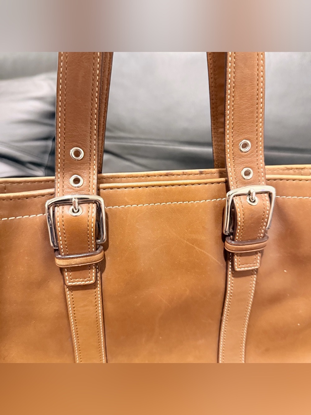 Vintage Coach Hampton Leather Shoulder Tote Bag – Camel Brown / Tan - Picture 2 of 13